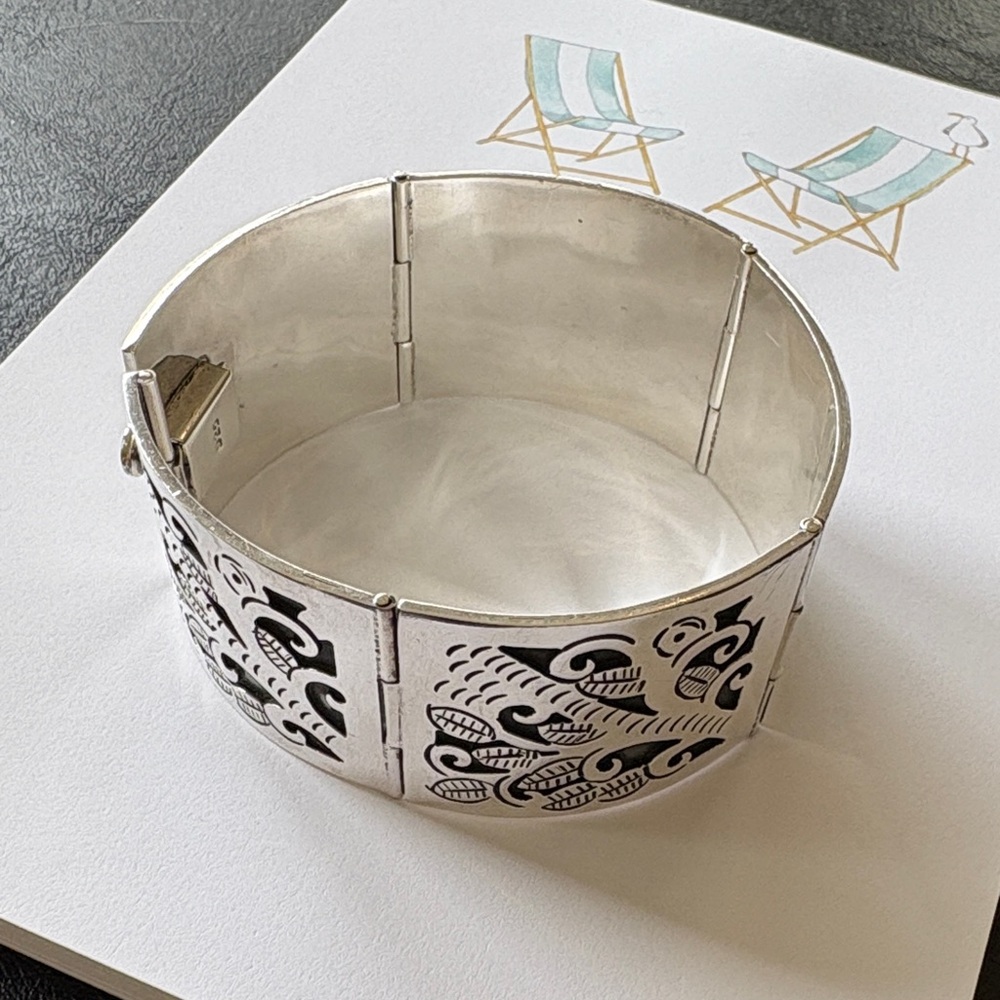 Silver Patterned Bracelet - Picture 2 of 9